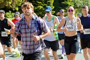 Download race photo <a href='Large/img_0064.jpg' class='lightbox-download'>here</a>