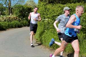 Download race photo <a href='Large/img_0833.jpg' class='lightbox-download'>here</a>
