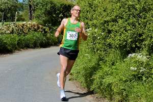 Download race photo <a href='Large/img_0916.jpg' class='lightbox-download'>here</a>