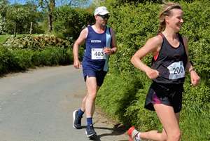 Download race photo <a href='Large/img_1072.jpg' class='lightbox-download'>here</a>