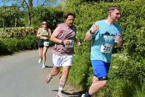 Download race photo <a href='Large/img_1231.jpg' class='lightbox-download'>here</a>