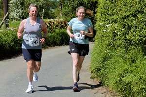 Download race photo <a href='Large/img_1412.jpg' class='lightbox-download'>here</a>