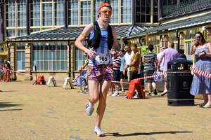 Download race photo <a href='Large/img_1527.jpg' class='lightbox-download'>here</a>