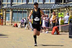 Download race photo <a href='Large/img_1530.jpg' class='lightbox-download'>here</a>