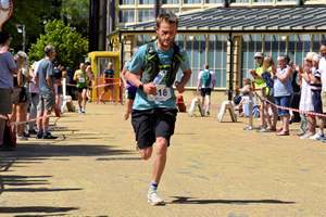 Download race photo <a href='Large/img_1674.jpg' class='lightbox-download'>here</a>