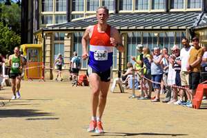 Download race photo <a href='Large/img_1678.jpg' class='lightbox-download'>here</a>