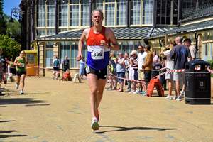 Download race photo <a href='Large/img_1679.jpg' class='lightbox-download'>here</a>