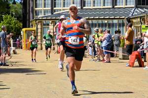 Download race photo <a href='Large/img_1686.jpg' class='lightbox-download'>here</a>