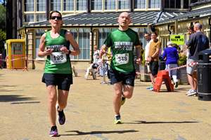 Download race photo <a href='Large/img_1694.jpg' class='lightbox-download'>here</a>
