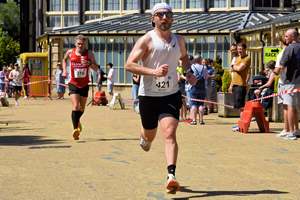 Download race photo <a href='Large/img_1702.jpg' class='lightbox-download'>here</a>