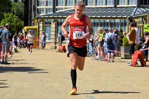 Download race photo <a href='Large/img_1703.jpg' class='lightbox-download'>here</a>