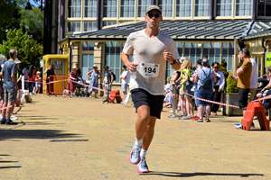 Download race photo <a href='Large/img_1705.jpg' class='lightbox-download'>here</a>