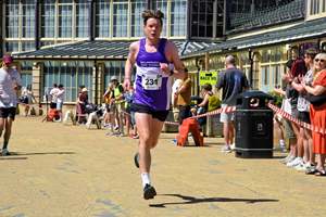 Download race photo <a href='Large/img_1709.jpg' class='lightbox-download'>here</a>