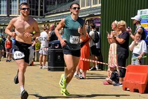 Download race photo <a href='Large/img_1746.jpg' class='lightbox-download'>here</a>