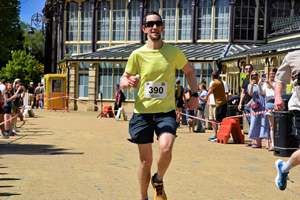 Download race photo <a href='Large/img_1881.jpg' class='lightbox-download'>here</a>