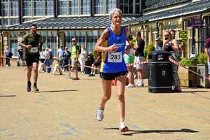 Download race photo <a href='Large/img_2054.jpg' class='lightbox-download'>here</a>