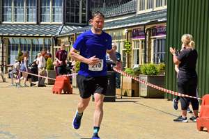 Download race photo <a href='Large/img_2114.jpg' class='lightbox-download'>here</a>