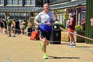 Download race photo <a href='Large/img_2117.jpg' class='lightbox-download'>here</a>