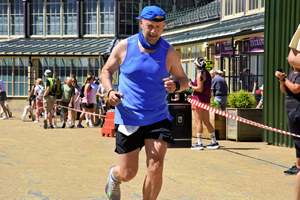 Download race photo <a href='Large/img_2138.jpg' class='lightbox-download'>here</a>