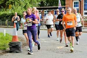 Download race photo <a href='Large/img_0943.jpg' class='lightbox-download'>here</a>