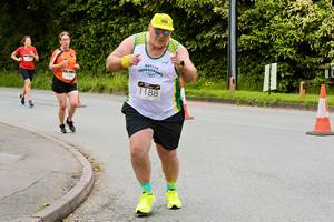 Download race photo <a href='Large/img_2123.jpg' class='lightbox-download'>here</a>