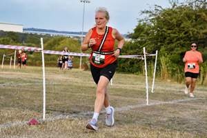 Download race photo <a href='Large/img_1466.jpg' class='lightbox-download'>here</a>