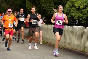 Download race photo <a href='Large/img_0033.jpg' class='lightbox-download'>here</a>