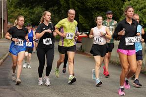 Download race photo <a href='Large/img_0085.jpg' class='lightbox-download'>here</a>