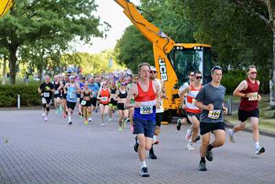 Download race photo <a href='Large/img_0013.jpg' class='lightbox-download'>here</a>