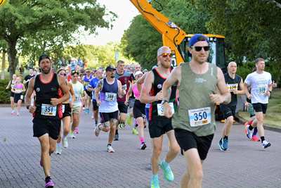 Download race photo <a href='Large/img_0019.jpg' class='lightbox-download'>here</a>