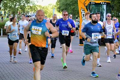 Download race photo <a href='Large/img_0033.jpg' class='lightbox-download'>here</a>