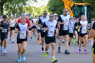 Download race photo <a href='Large/img_0039.jpg' class='lightbox-download'>here</a>