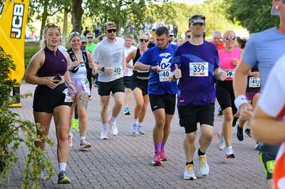 Download race photo <a href='Large/img_0048.jpg' class='lightbox-download'>here</a>