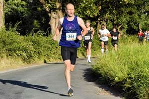 Download race photo <a href='Large/img_0075.jpg' class='lightbox-download'>here</a>