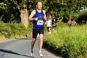 Download race photo <a href='Large/img_0076.jpg' class='lightbox-download'>here</a>
