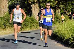 Download race photo <a href='Large/img_0099.jpg' class='lightbox-download'>here</a>