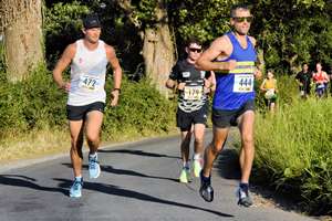 Download race photo <a href='Large/img_0100.jpg' class='lightbox-download'>here</a>