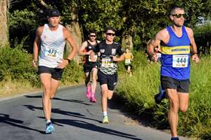 Download race photo <a href='Large/img_0101.jpg' class='lightbox-download'>here</a>