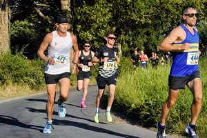 Download race photo <a href='Large/img_0102.jpg' class='lightbox-download'>here</a>