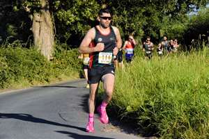 Download race photo <a href='Large/img_0105.jpg' class='lightbox-download'>here</a>