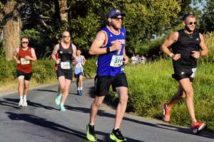 Download race photo <a href='Large/img_0195.jpg' class='lightbox-download'>here</a>