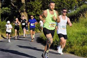 Download race photo <a href='Large/img_0207.jpg' class='lightbox-download'>here</a>