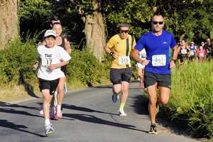 Download race photo <a href='Large/img_0209.jpg' class='lightbox-download'>here</a>