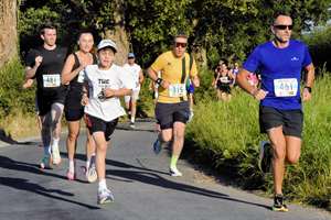 Download race photo <a href='Large/img_0210.jpg' class='lightbox-download'>here</a>