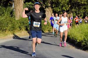 Download race photo <a href='Large/img_0218.jpg' class='lightbox-download'>here</a>