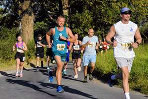 Download race photo <a href='Large/img_0225.jpg' class='lightbox-download'>here</a>