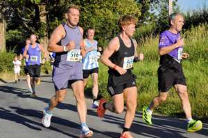 Download race photo <a href='Large/img_0314.jpg' class='lightbox-download'>here</a>