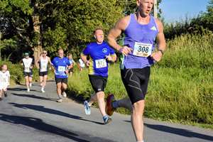 Download race photo <a href='Large/img_0321.jpg' class='lightbox-download'>here</a>
