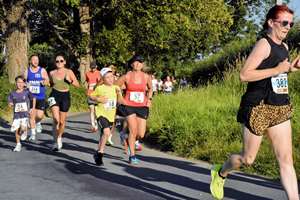 Download race photo <a href='Large/img_0379.jpg' class='lightbox-download'>here</a>