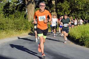 Download race photo <a href='Large/img_0395.jpg' class='lightbox-download'>here</a>